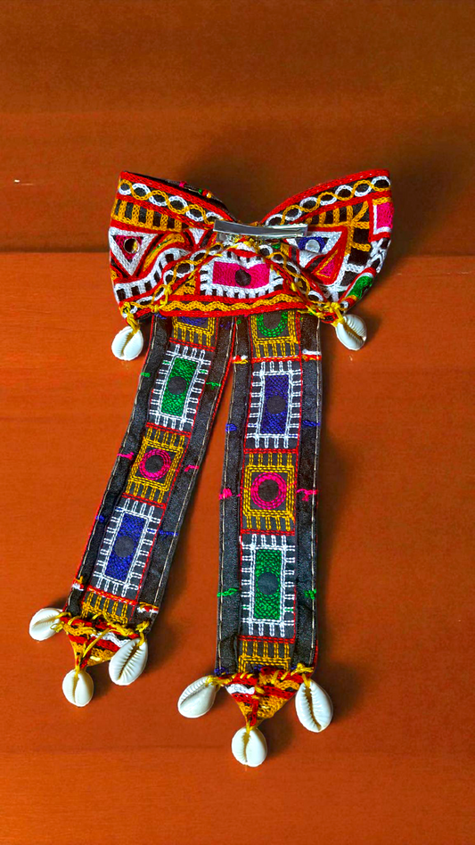 Classic Navratri Bow with Cowrie Shells