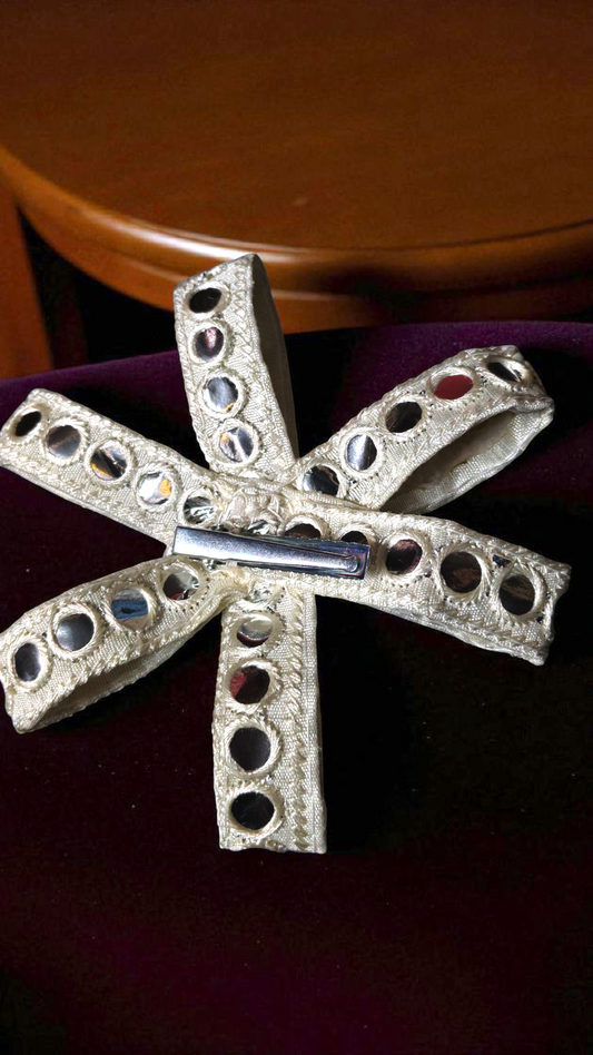 Minimalist Navratri Bow Flower for White Theme